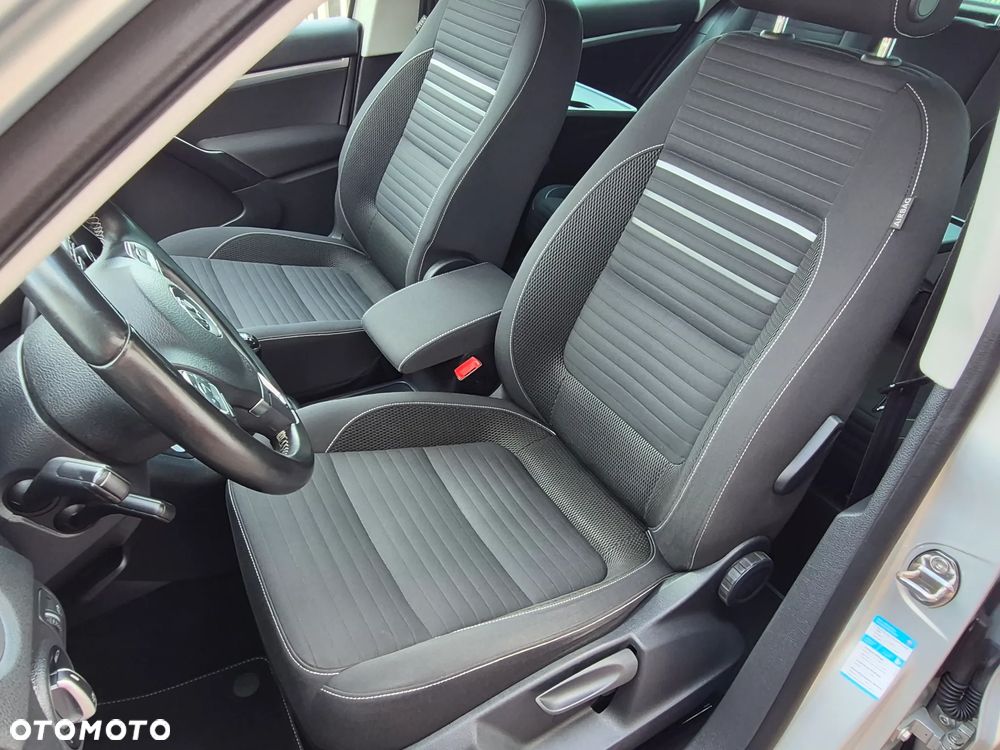 Volkswagen Tiguan - 16