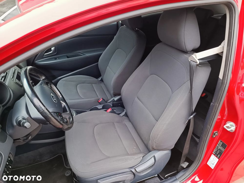Kia Rio 1.4 Dream Team Edition - 22