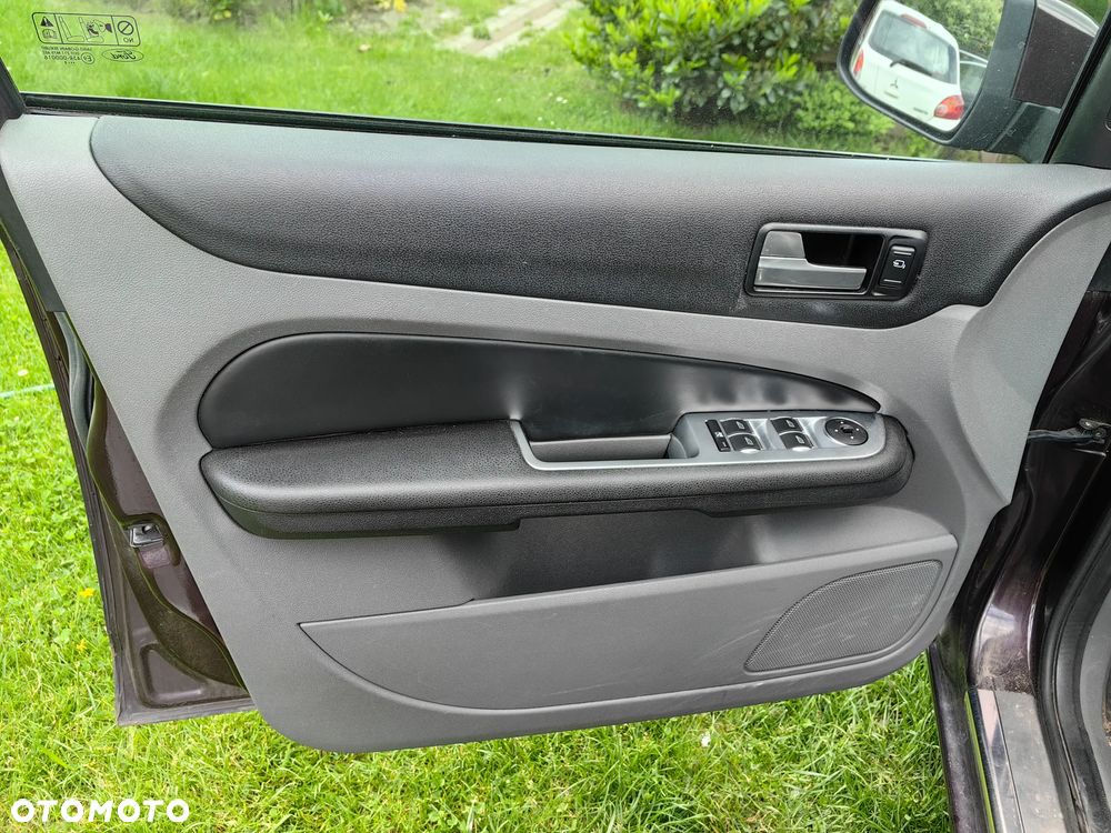 Ford Focus - 16