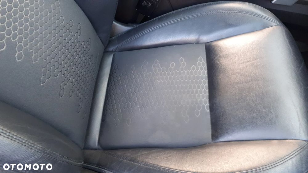 Land Rover Discovery Sport 2.0 TD4 SE - 17