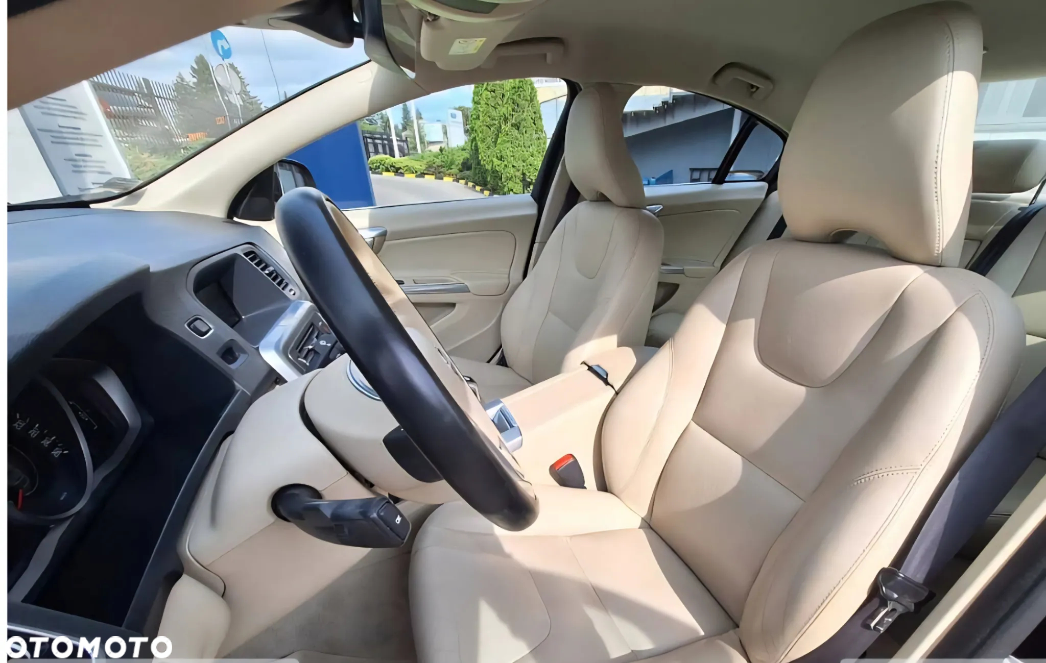 Volvo S60 T3 Drive-E Momentum - 4