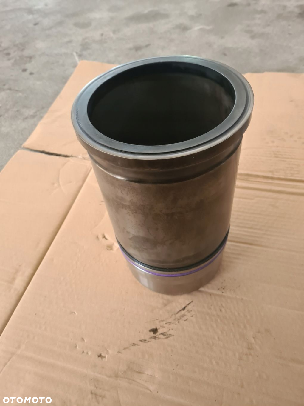 TULEJA CYLINDRA TŁOKA SILNIKA VOLVO FH 16 D16K 20737361 - 2