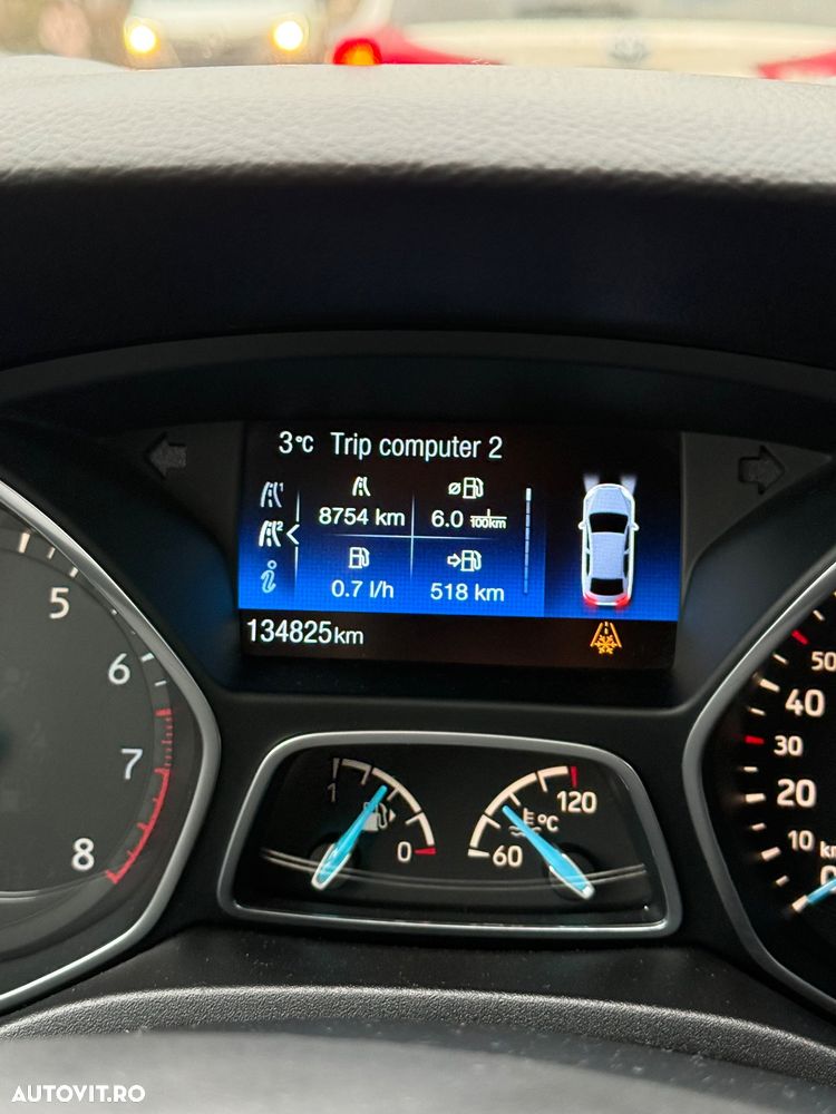 Ford Focus 1.0 EcoBoost Titanium - 17