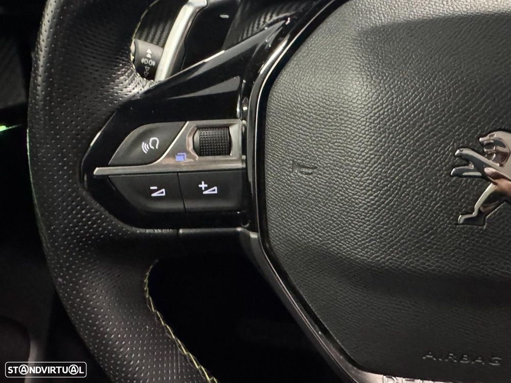 Peugeot 2008 1.2 PureTech GT Pack EAT8 - 21
