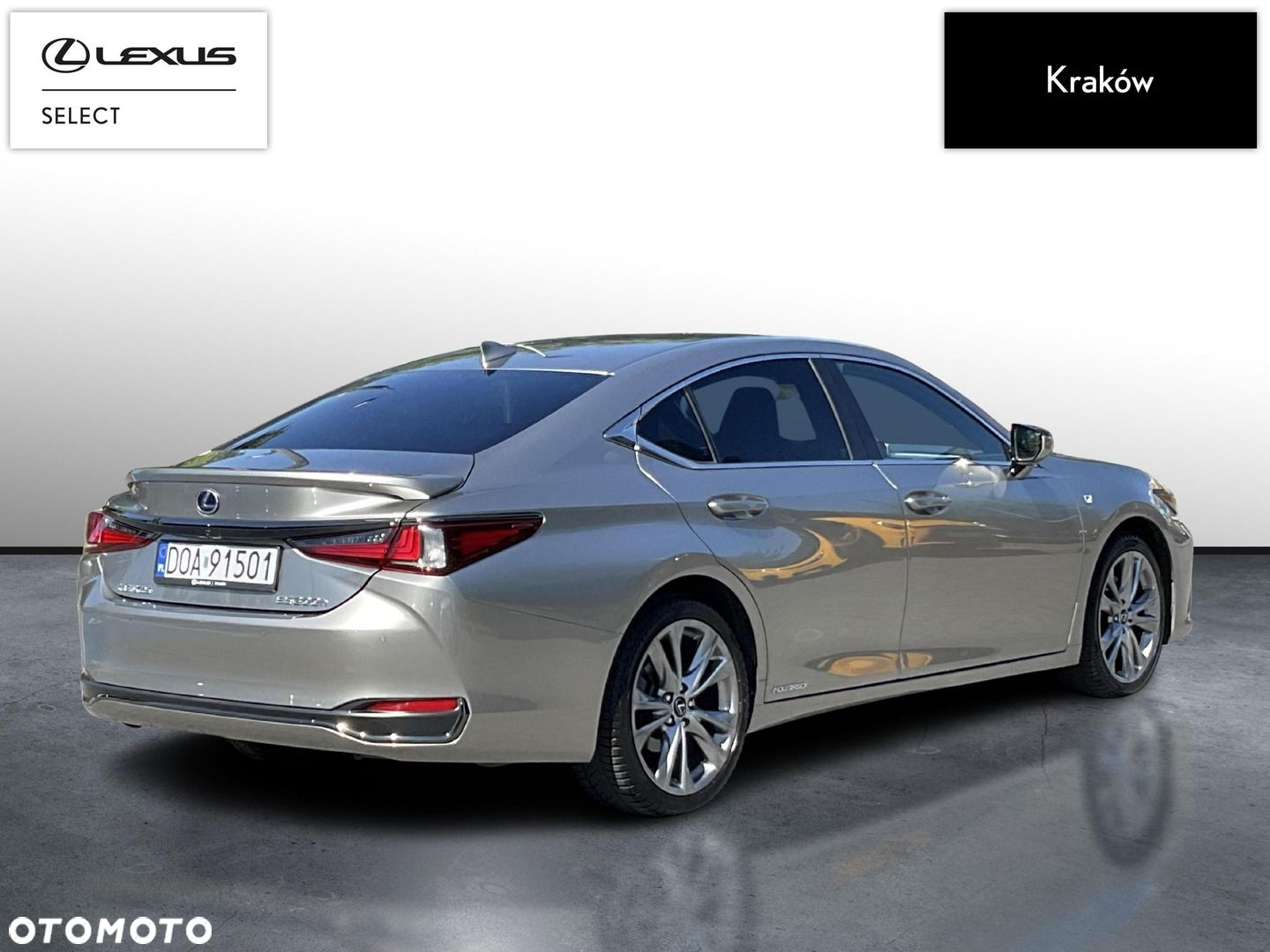 Lexus ES - 5