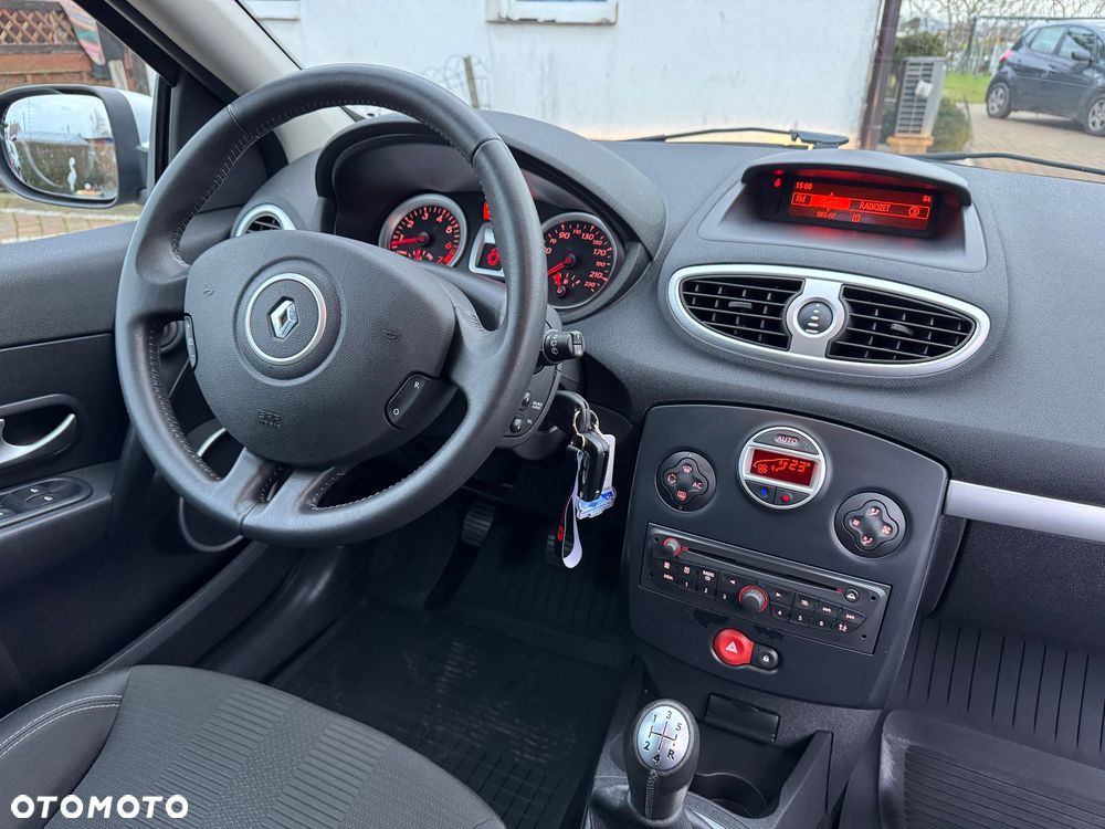 Renault Clio 1.2 TCE Authentique - 28