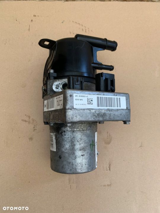 JEEP GRAND CHEROKEE WK2 POMPA WSPOMAGANIA 3.0 CRD - 2