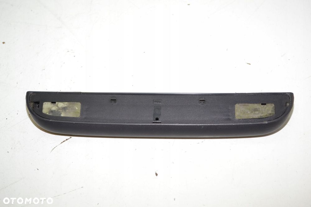 RENAULT KANGOO I OŚWIETLENIE TABLICY REJESTRACYJNEJ 7700308722 - 1