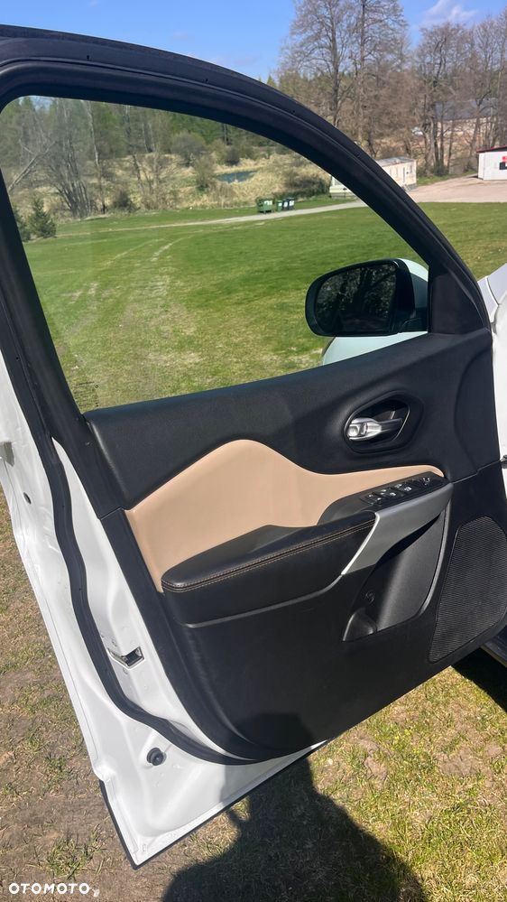 Jeep Cherokee 3.2 V6 Pentastar Active Drive I Automatik Limited - 9