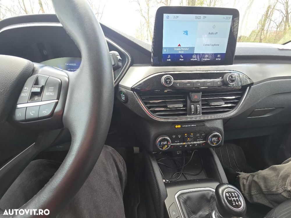 Ford Kuga 1.5 EcoBoost FWD Titanium - 6