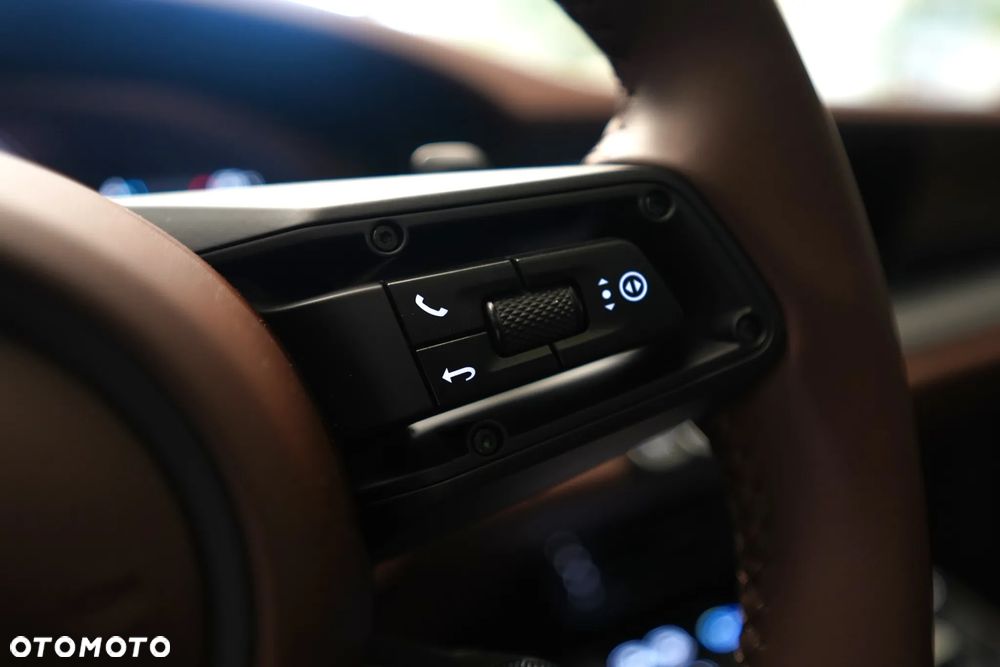 Porsche 911 Carrera S - 16