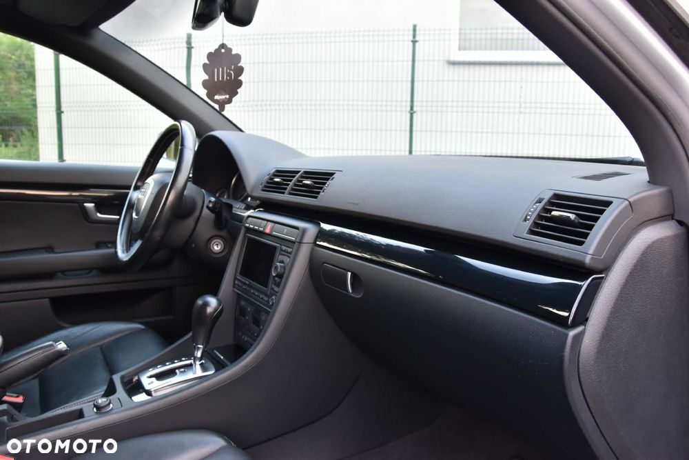 Audi A4 Avant - 14