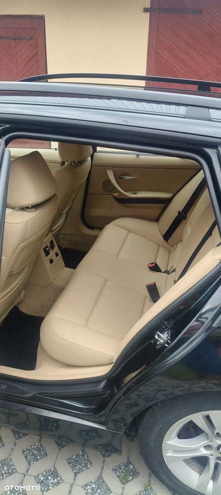 BMW Seria 3 318d - 8
