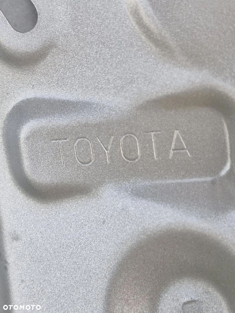 TOYOTA COROLLA E21 SEDAN BŁOTNIK LEWY PRZÓD - 8