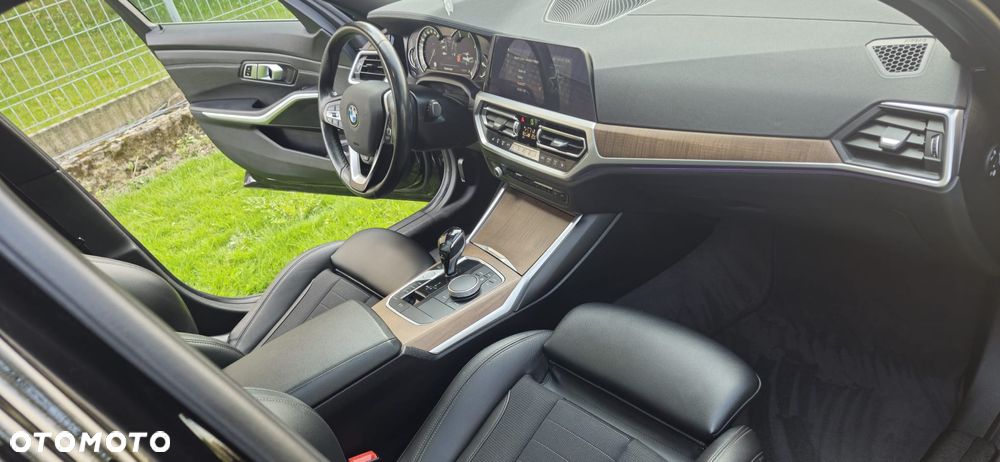 BMW Seria 3 318d Edition Luxury Line Purity - 10