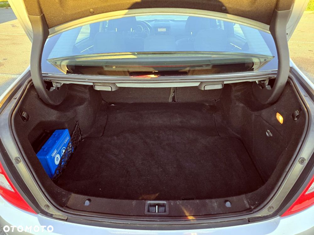 Mercedes-Benz Klasa C 180 Kompressor Avantgarde - 30