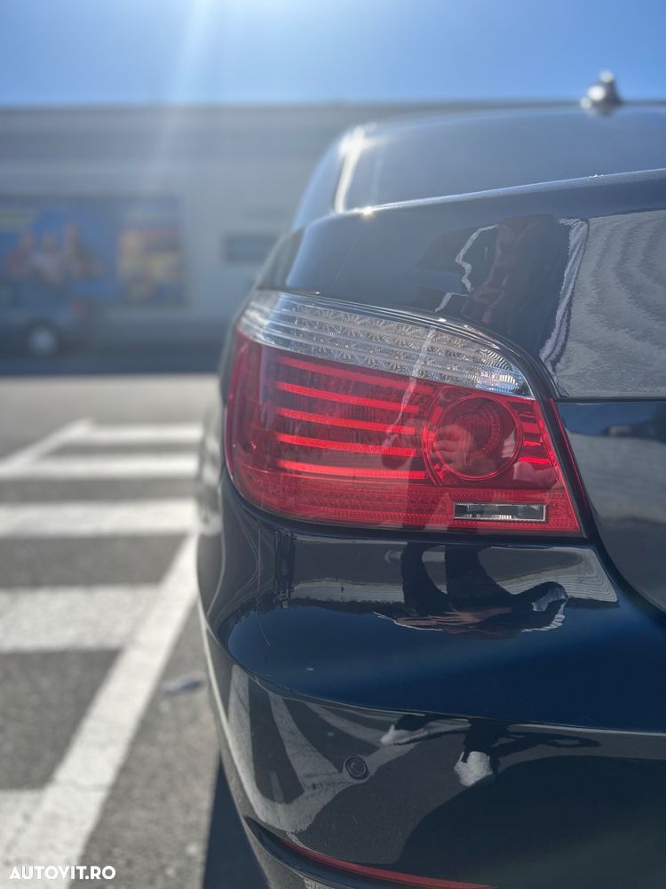 BMW Seria 5 525d xDrive Aut. - 11