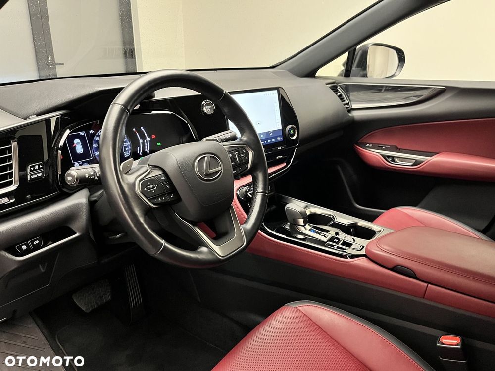 Lexus NX 350h Business AWD - 2