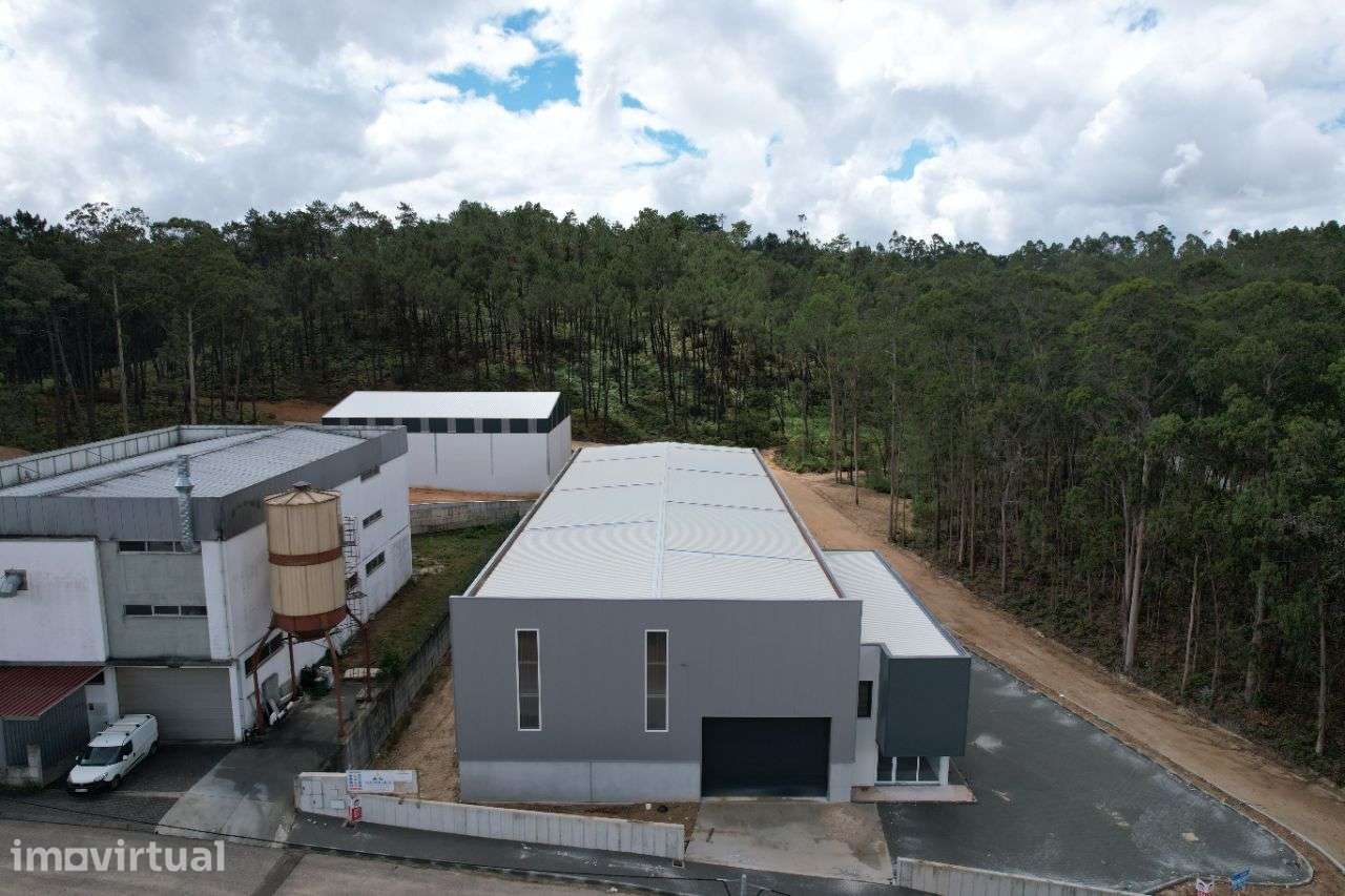 Armazém na Zona Industrial das Matas - Grande imagem: 3/23