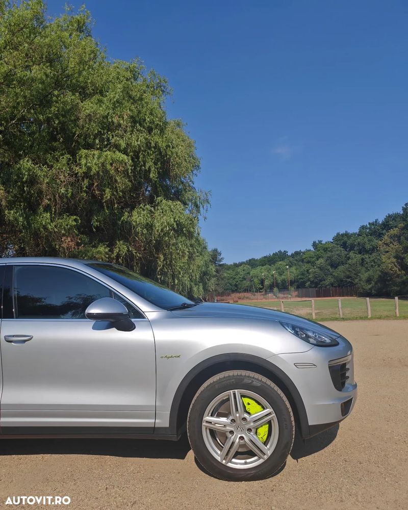 Porsche Cayenne - 18