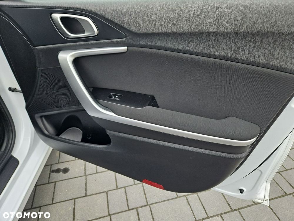 Kia Ceed - 20