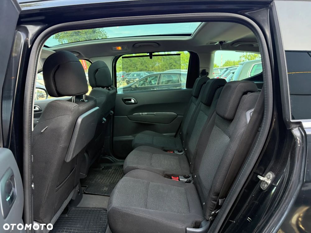 Peugeot 5008 1.6 HDi Access 7os - 27