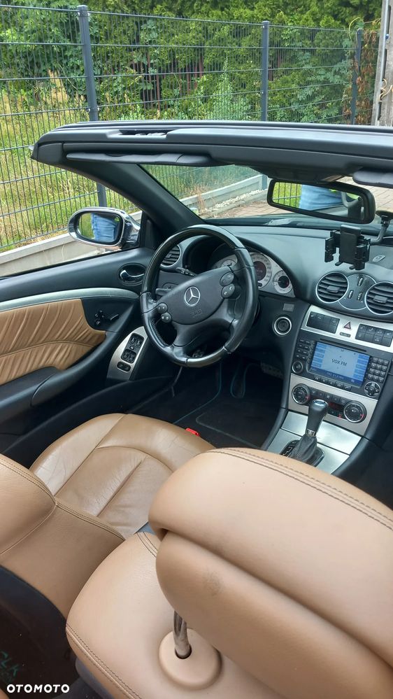 Mercedes-Benz CLK - 11