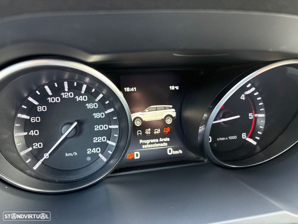Land Rover Range Rover Evoque 2.2 TD4 Prestige Auto - 27