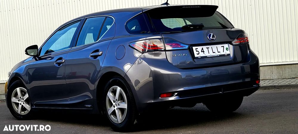 Lexus CT ver-200h-executive - 9