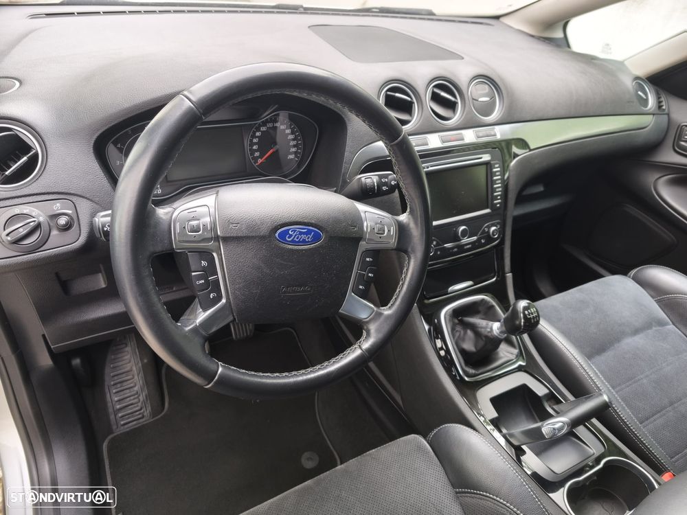 Ford S-Max 2.0 TDCi Titanium 7L - 10