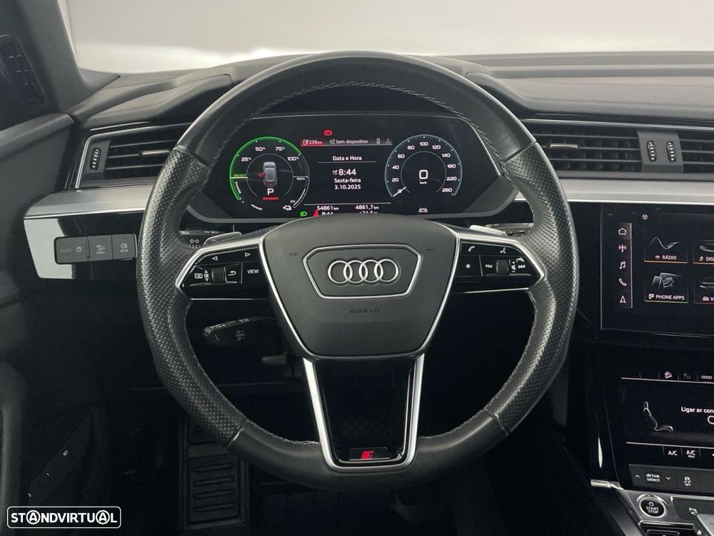 Audi e-tron 55 quattro S line - 14
