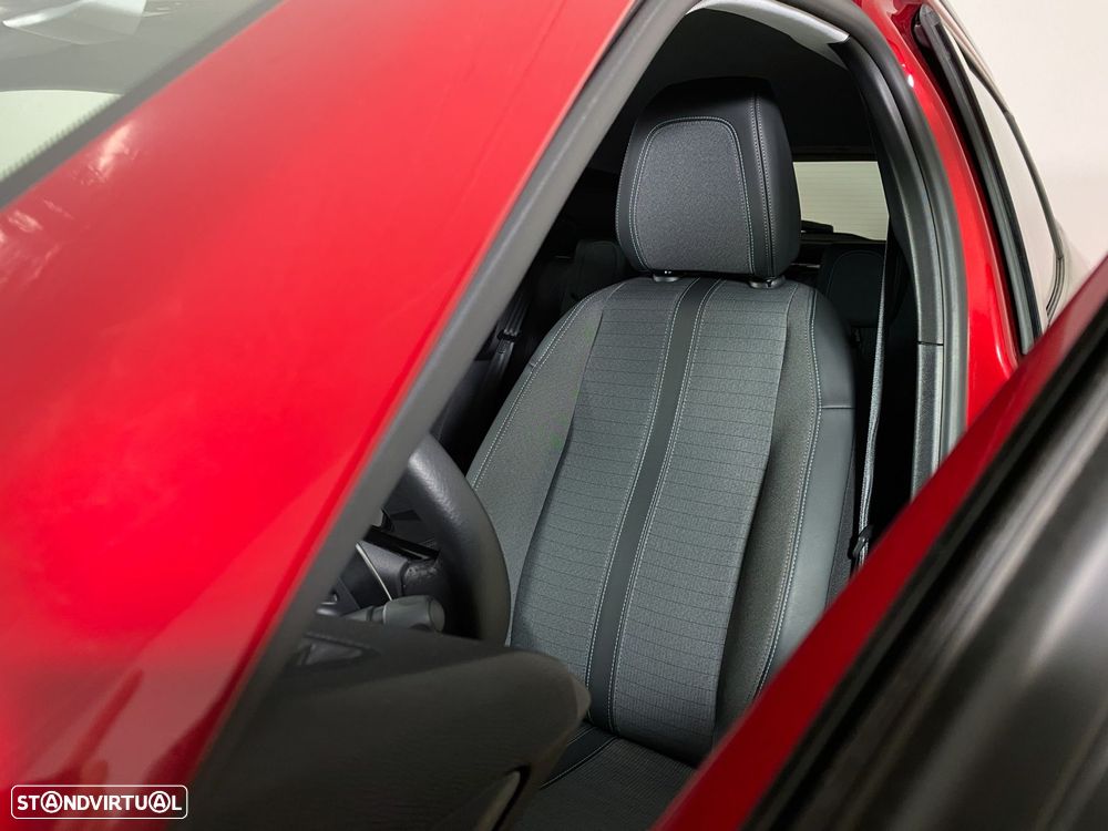 Peugeot 2008 1.2 PureTech Allure Pack EAT8 - 20
