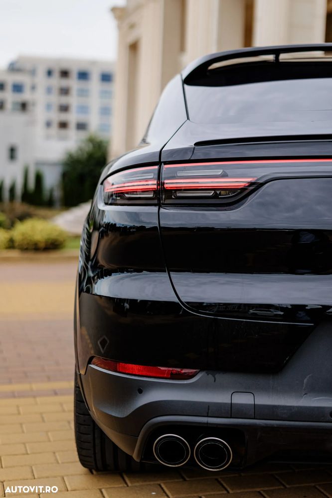 Porsche Cayenne Coupe Tiptronic S - 9