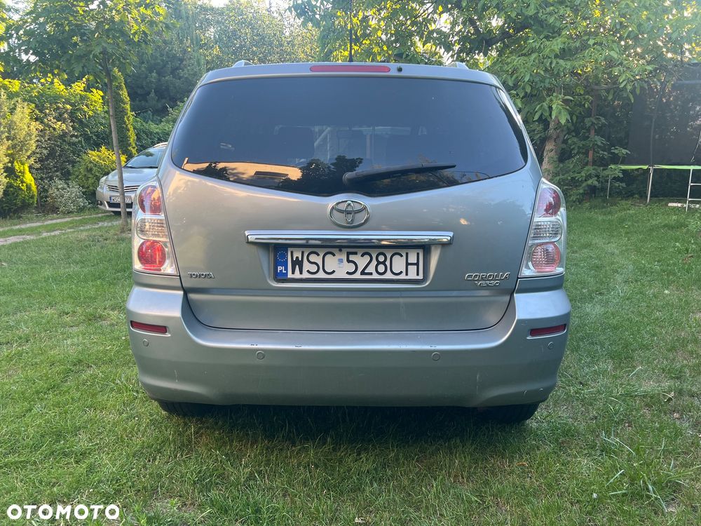 Toyota Corolla Verso 1.6 Premium - 3