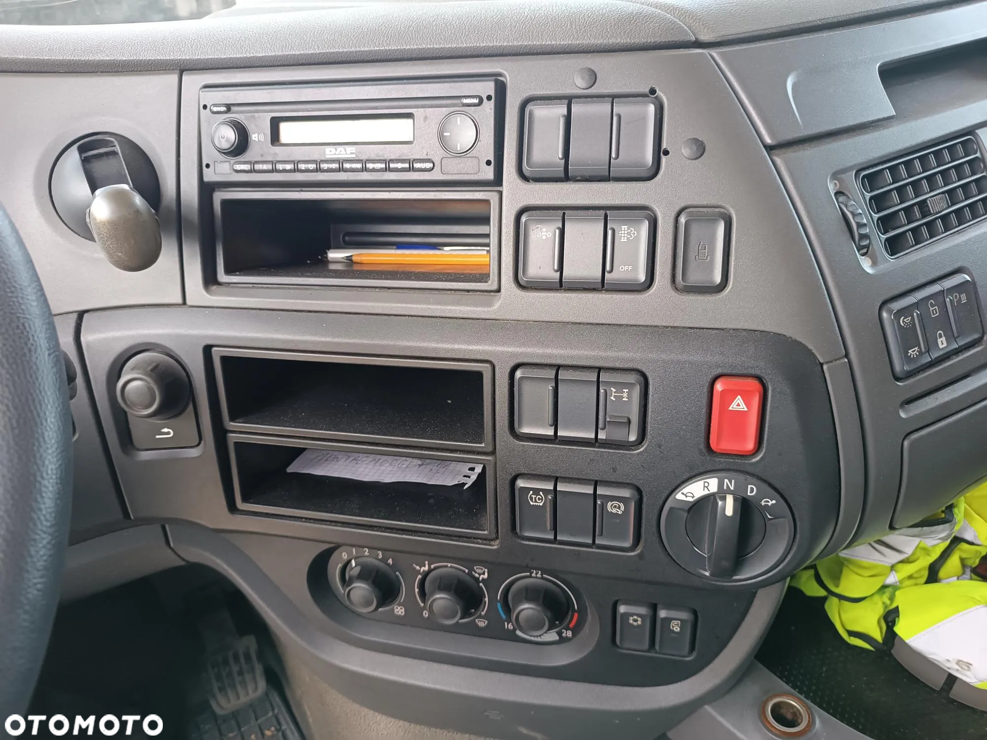 DAF FT 460 XF - 11