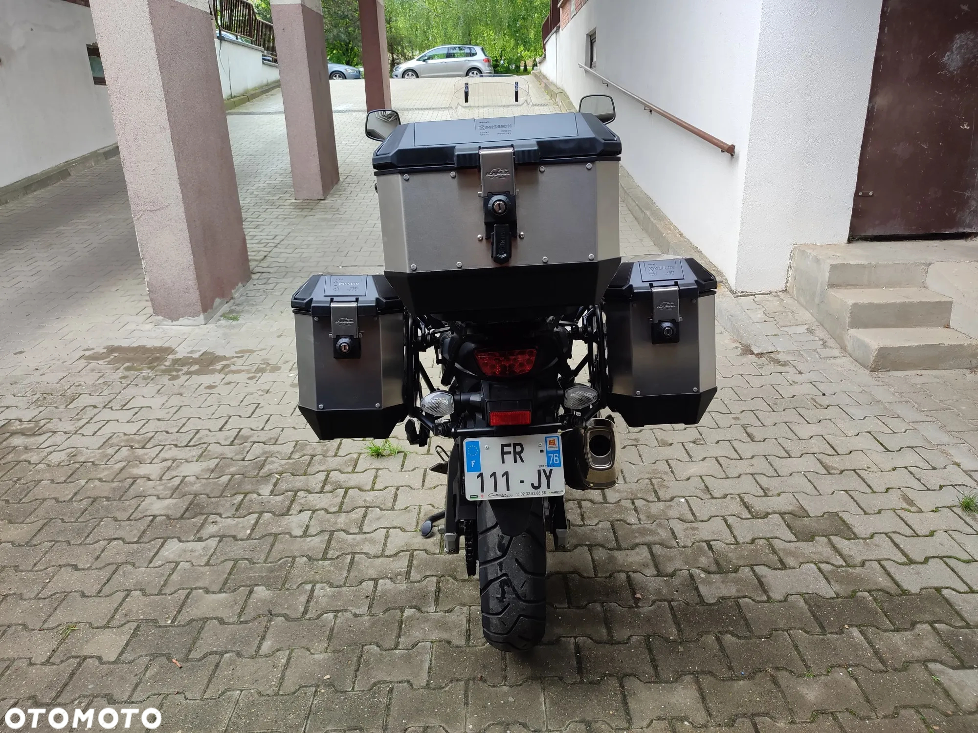 Suzuki DL - 15