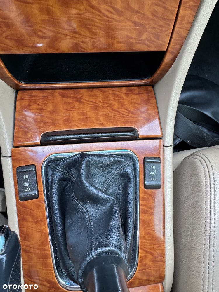Honda Accord 2.0 i Executive - 12