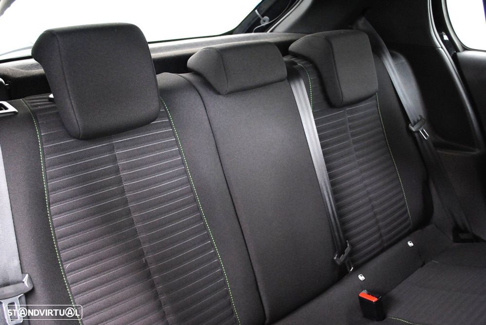 Peugeot 208 1.2 PureTech Active Pack - 27