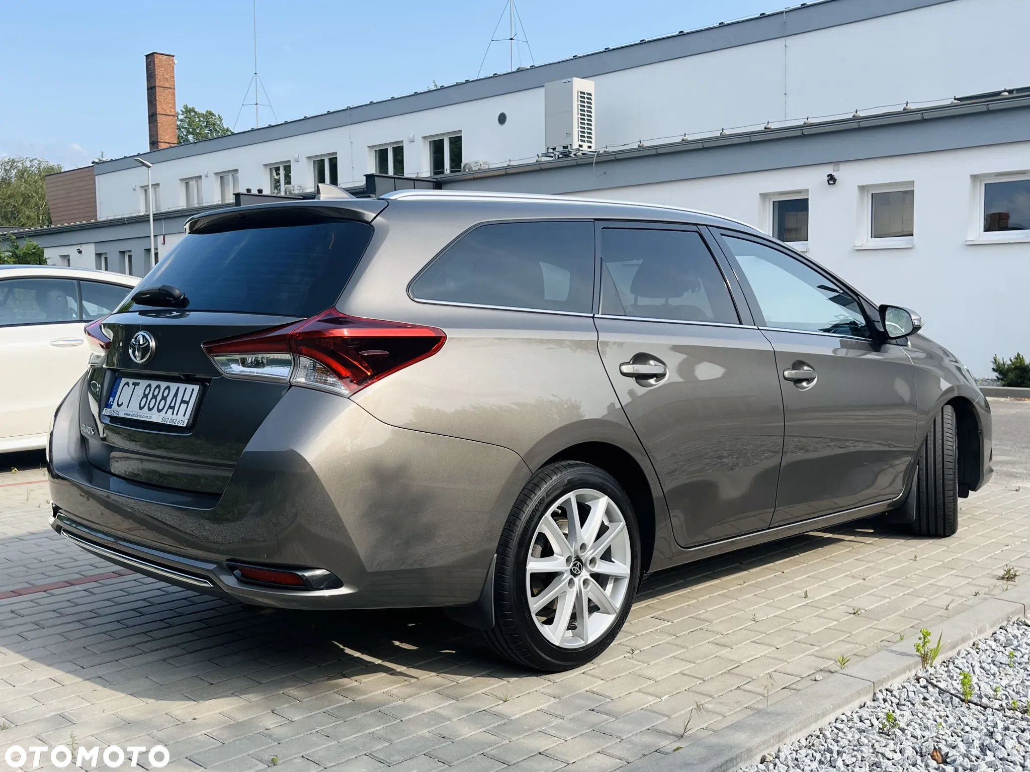 Toyota Auris 1.4 D-4D Dynamic - 3