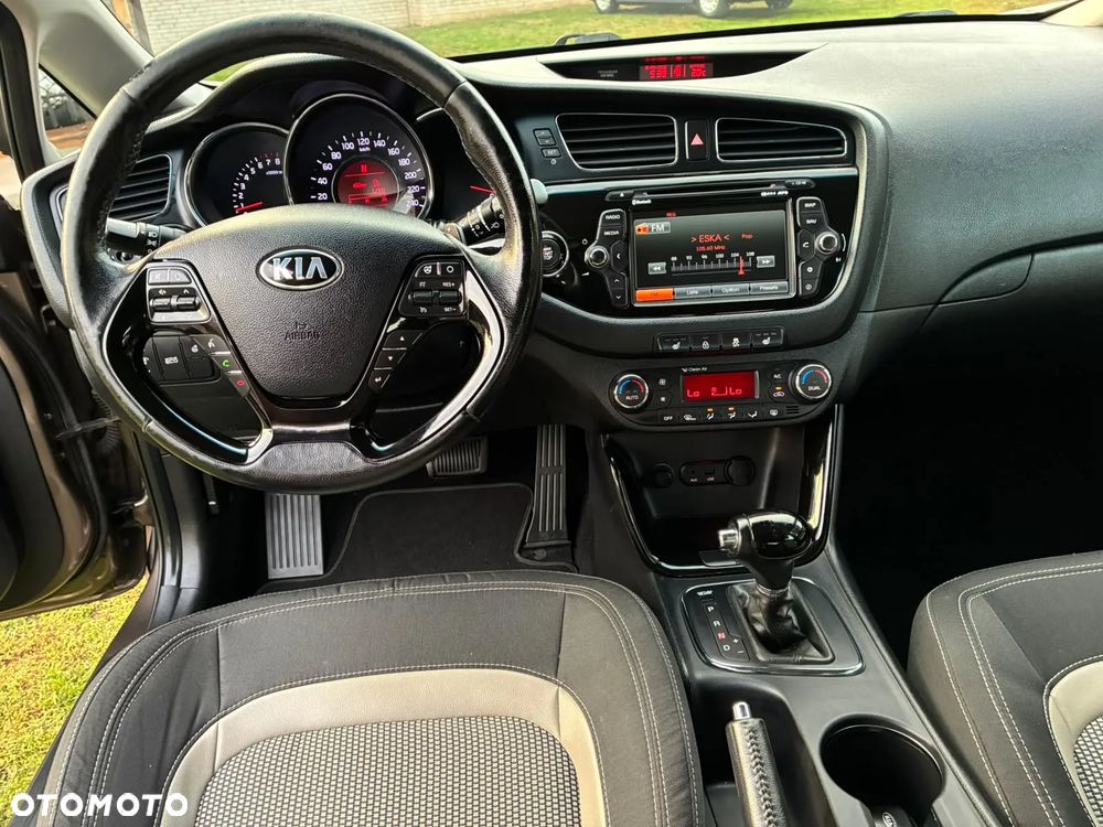 Kia Ceed 1.6 GDI DCT Spirit - 10