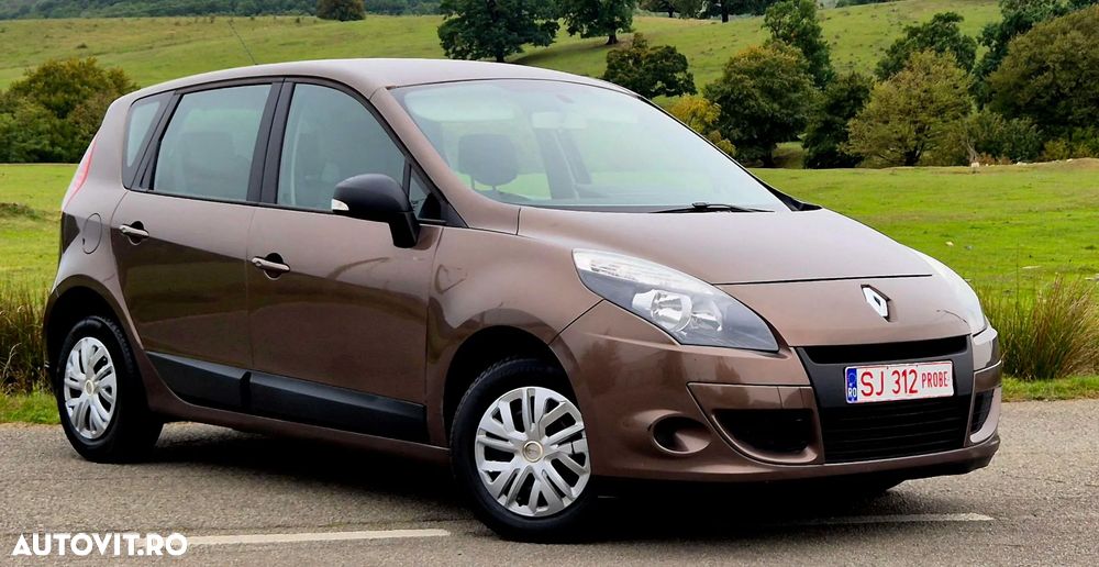 Renault Scenic - 1