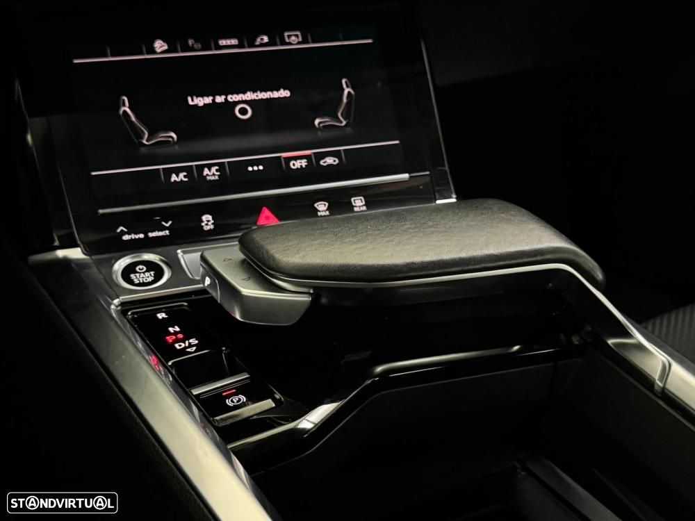 Audi e-tron 55 quattro Advanced - 46