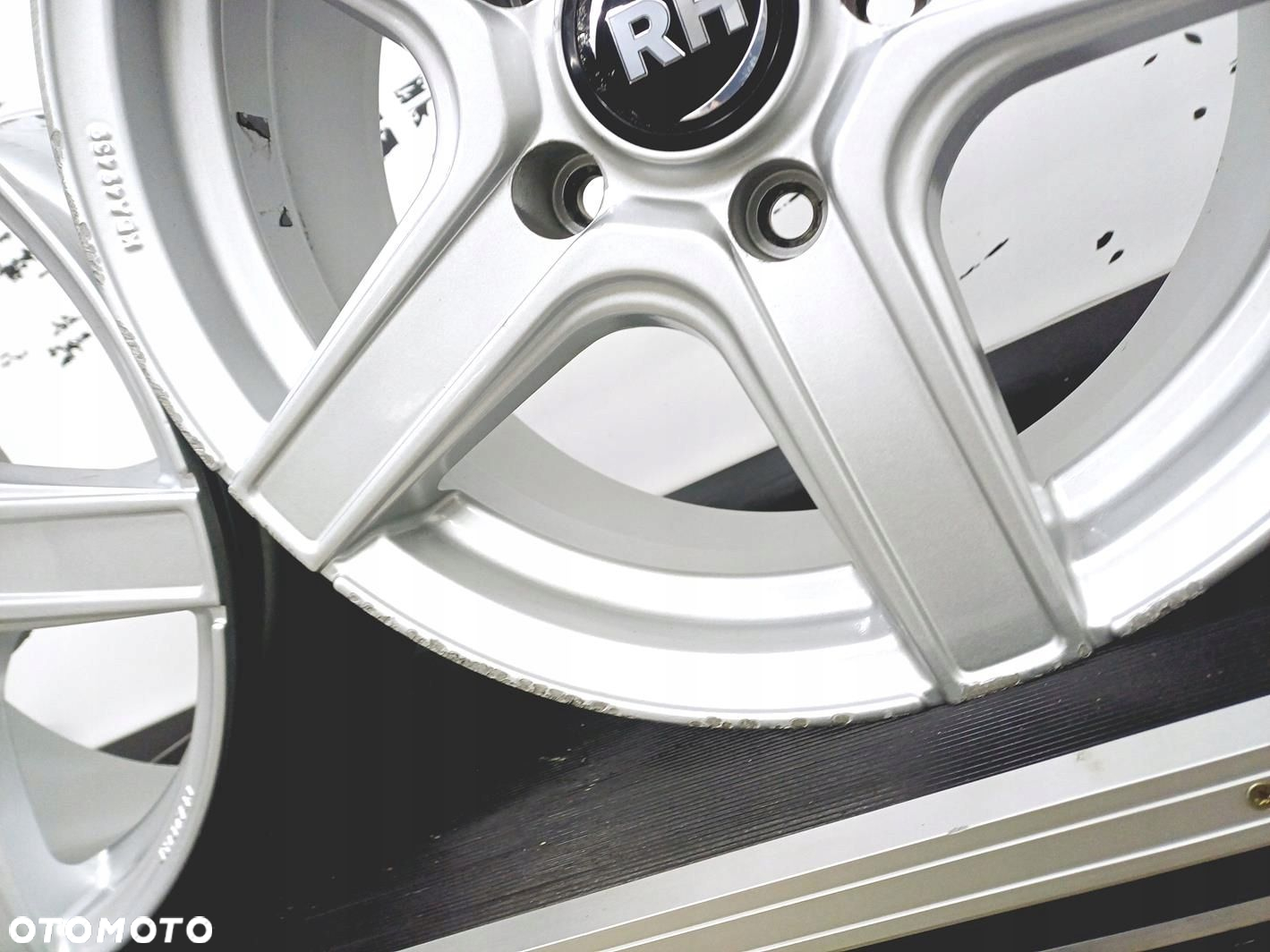 felgi ALU 16 5x120 BMW E90 E91 E92 E93 F30 F31 F34 E46 - 4