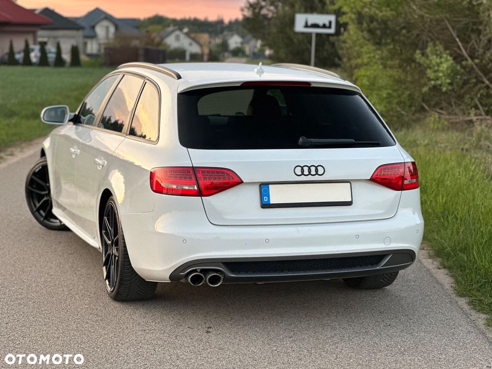 Audi A4 Avant - 33