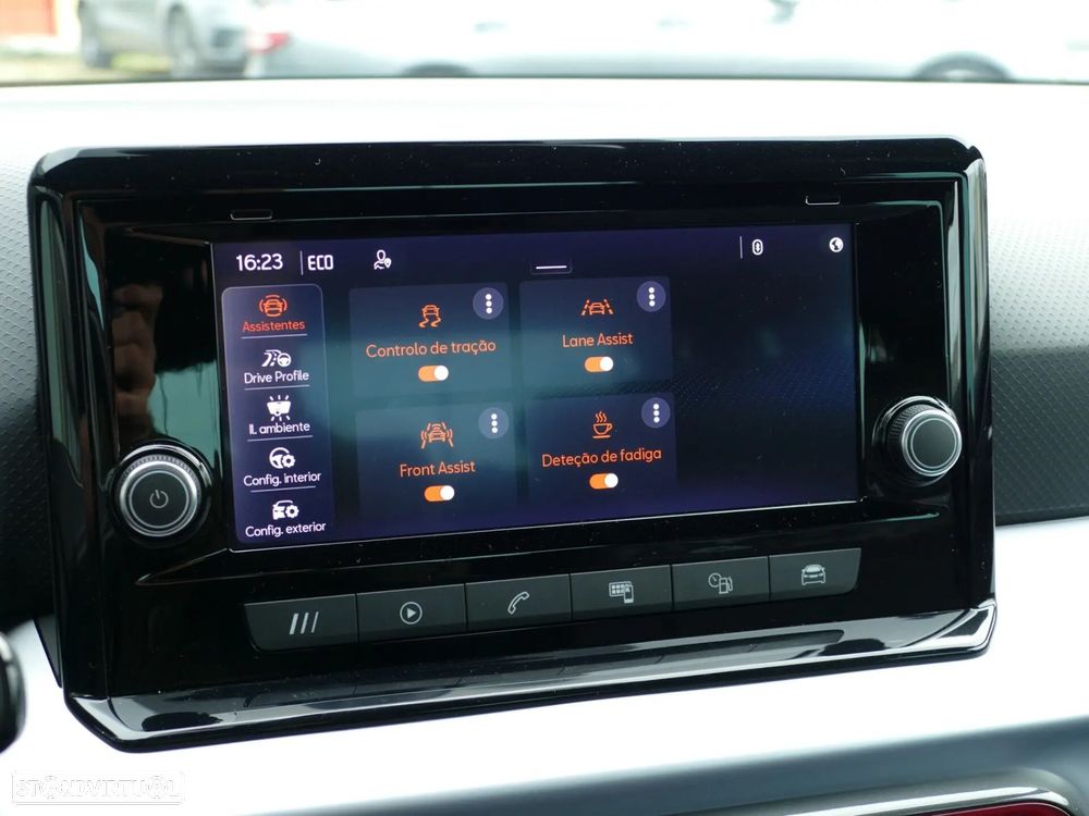 SEAT Arona 1.0 TSI FR - 22