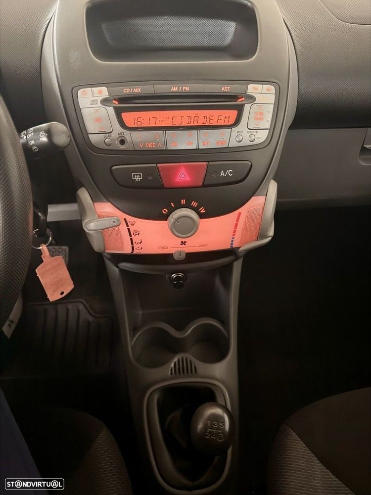 Toyota Aygo 1.0 + AC - 6