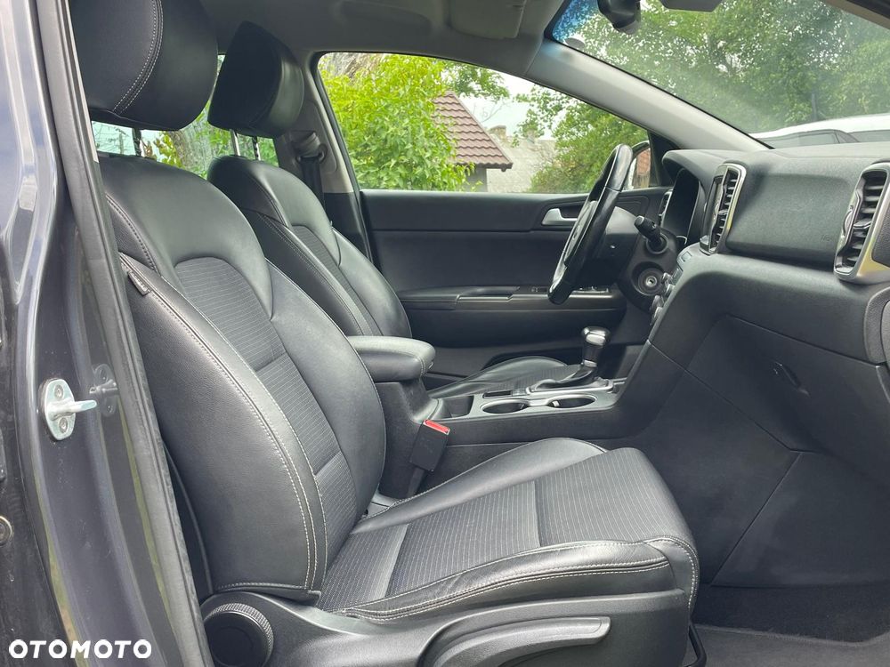 Kia Sportage 1.7 CRDI 2WD ISG Dream-Team Edition - 19
