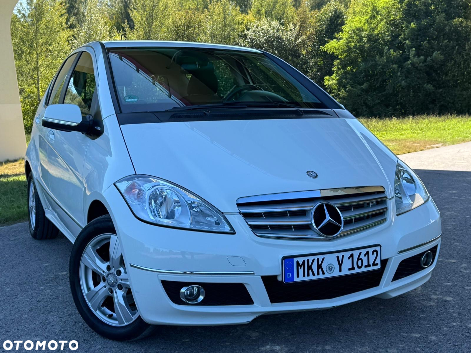 Mercedes-Benz Klasa A 160 BlueEFFICIENCY Special Edition - 13