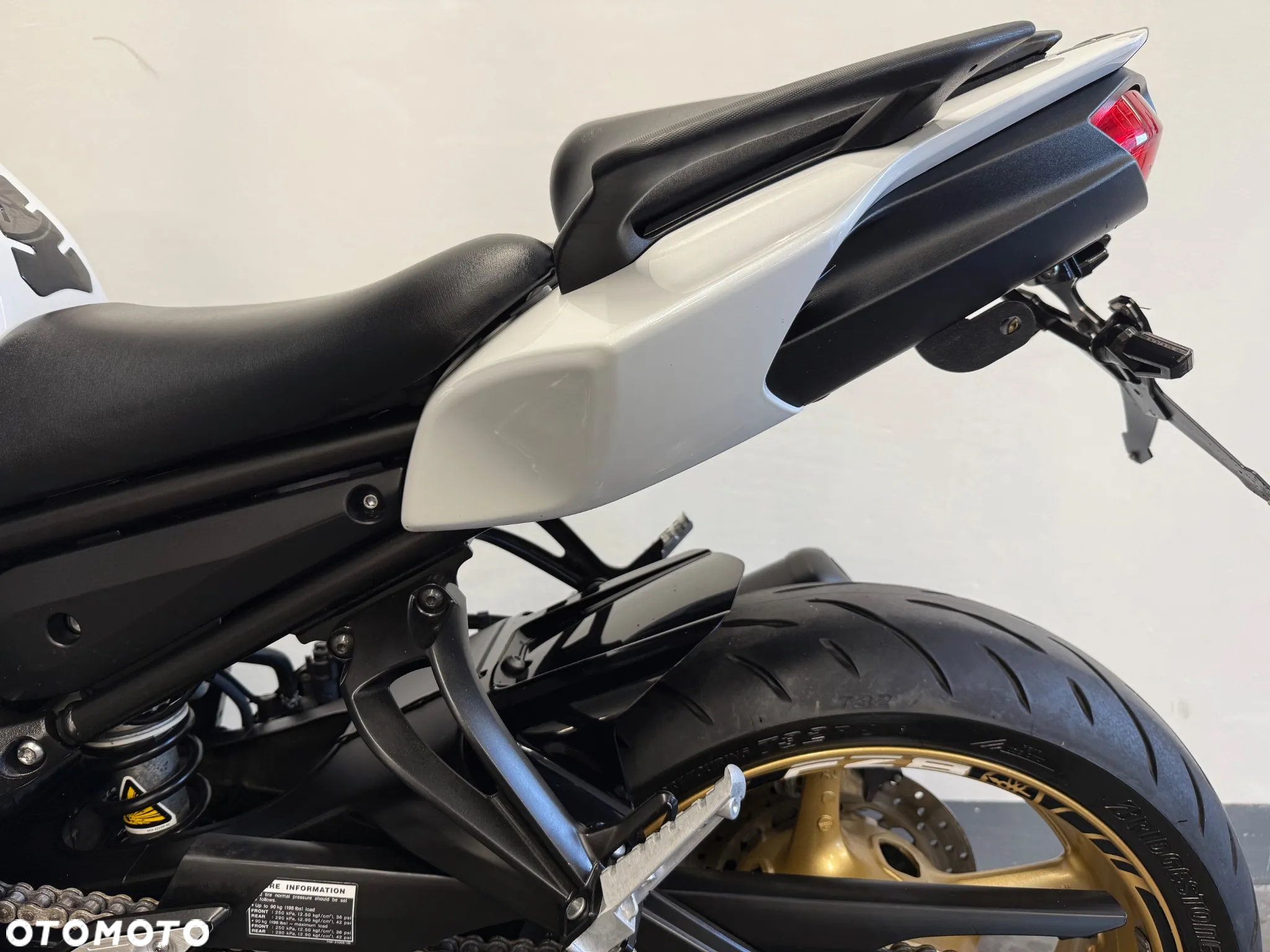 Yamaha FZ8 - 26