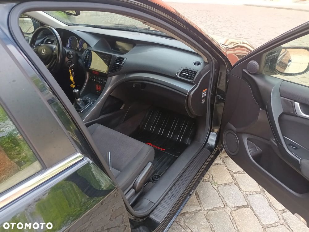 Honda Accord 2.0 Elegance 50 Jahre Edition - 11